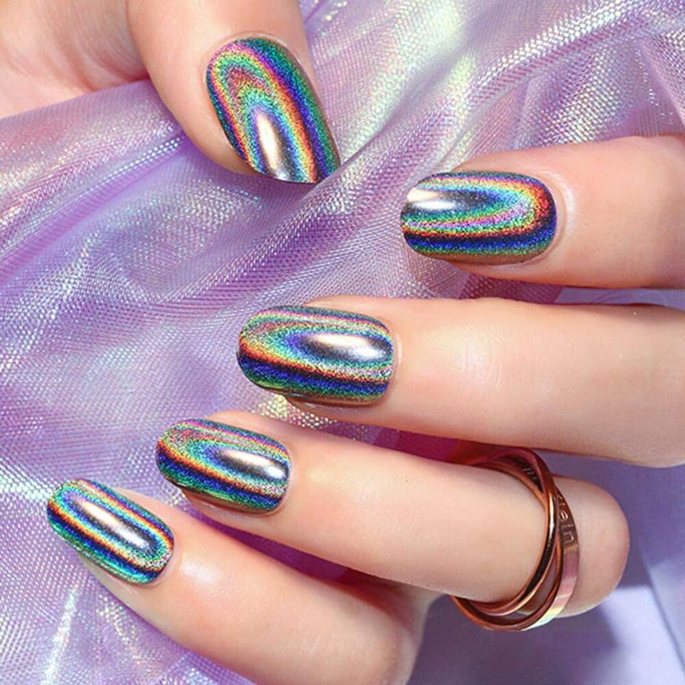 Try Holographic Nails For An Out-Of-This-World Mani - L'Oréal Paris